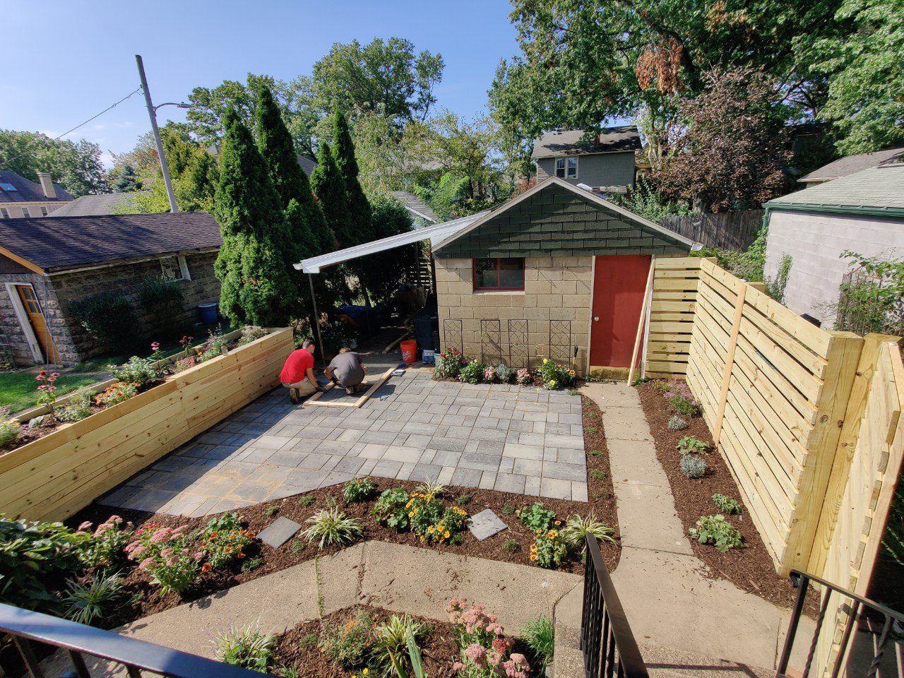 Regent Square garden — completed planting