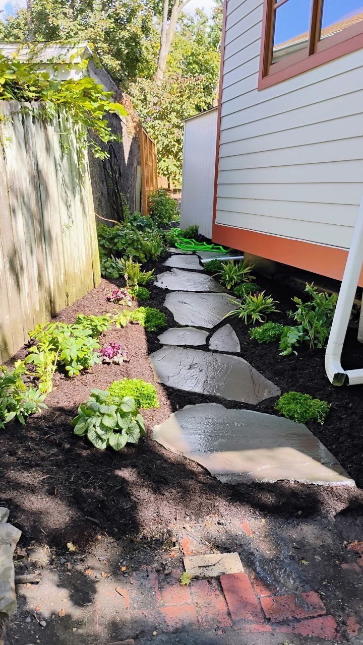 Squirrel Hill South garden — completed planting